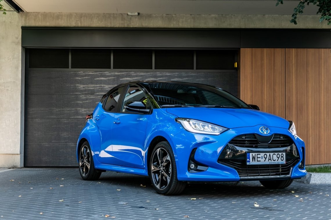 Yaris_BLUE7811