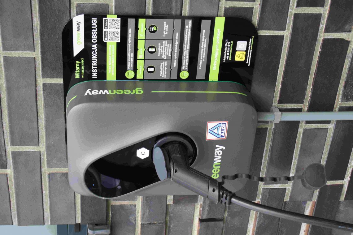 ALDI_stacja_ladowania_(1)