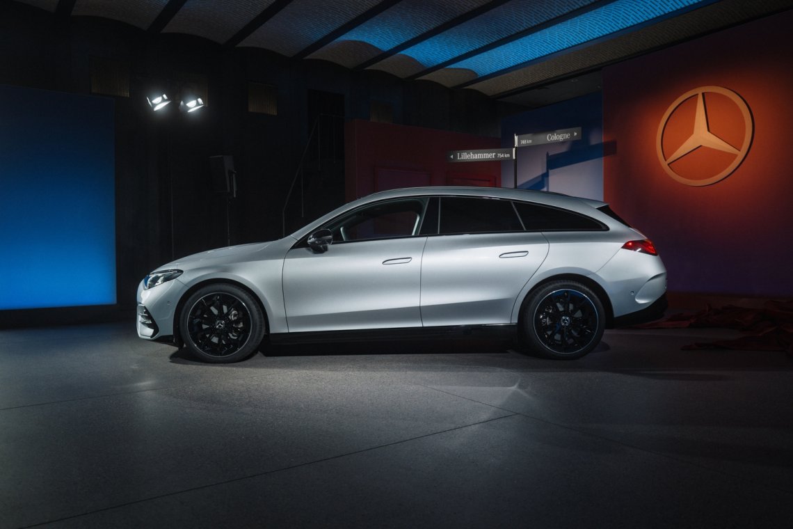 Mercedes_CLA_shooting_brake_(5)