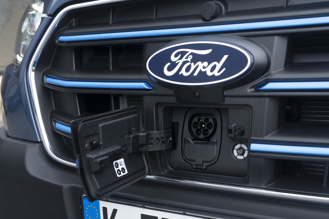 E-Transit_Enhanced_Range_059