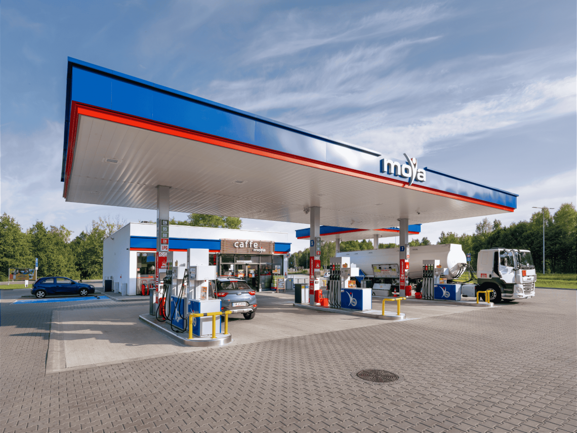 Stacja_Paliw_MOYA_small2