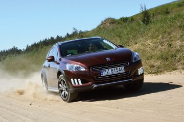 Peugeot_508_RXH_fot_PD (1)