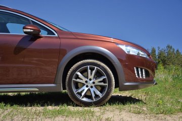 Peugeot_508_RXH_fot_PD (8)