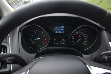Ford Focus 1.0 (8)