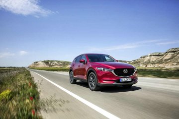 All-new CX-5_BCN 2017_Action_28