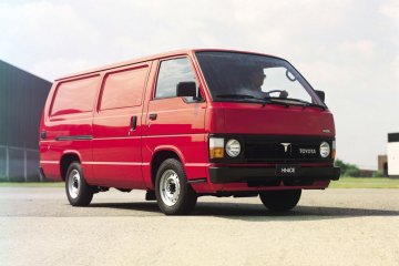 fot4__kanciaste_lata_80_i_trzecie_wcielenie_hiace
