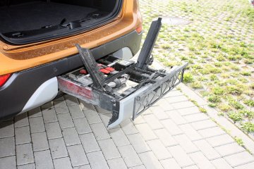 Zintegrowany bagażnik rowerowy FlexFix to coś w sam raz dla cyklistów. Kosztuje 3900 zł, wyklucza zamówienie koła zapasowego oraz fabrycznej instalacji LPG.