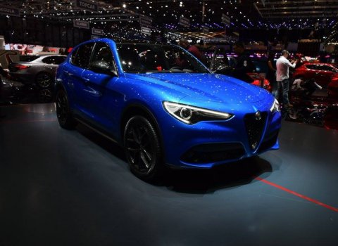 GMS-2017-Alfa-Romeo-Stelvio-03