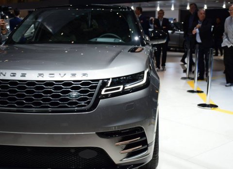 GMS-2017-Range-Rover-Velar-08