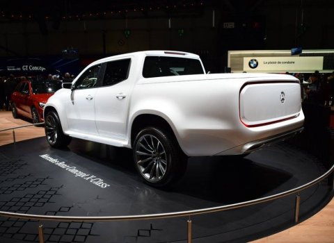 GMS-2017-Mercedes-Benz-X-Concept-09