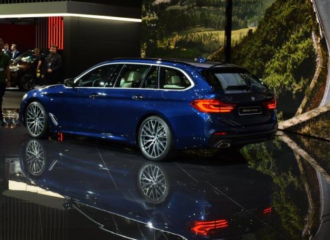 GMS-2017-BMW-serii-5-Touring-03