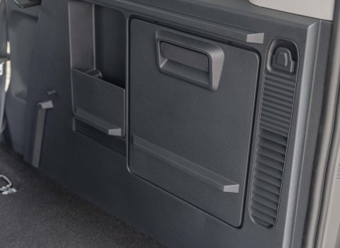 FORD_E-Tourneo_Courier_(10)