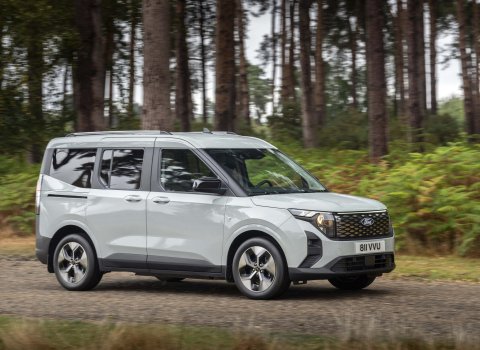 FORD_E-Tourneo_Courier_(2)