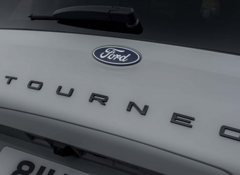 FORD_E-Tourneo_Courier_(3)