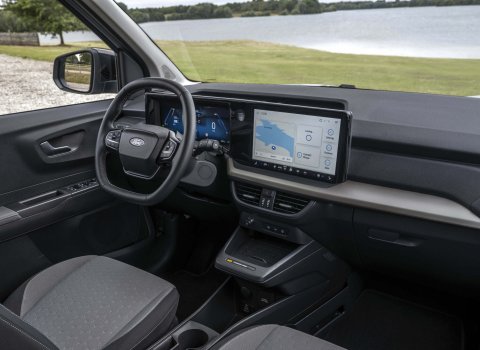 FORD_E-Tourneo_Courier_(7)
