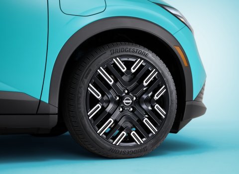 Nissan_Leaf_III_(1)