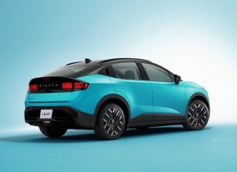 Nissan_Leaf_III_(8)