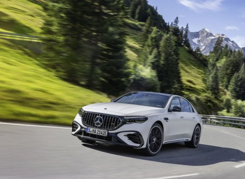 MercedesAMG_E_53_hybrid_(1)