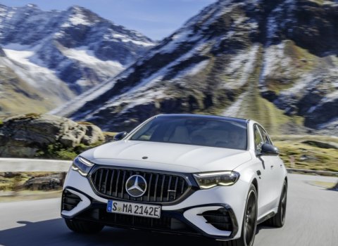 MercedesAMG_E_53_hybrid_(3)