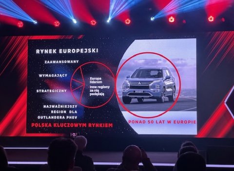 Mitsubishi_grandis_(9)