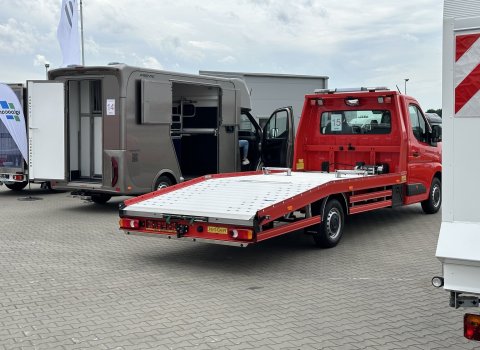 Renault_zabudowy_(25)